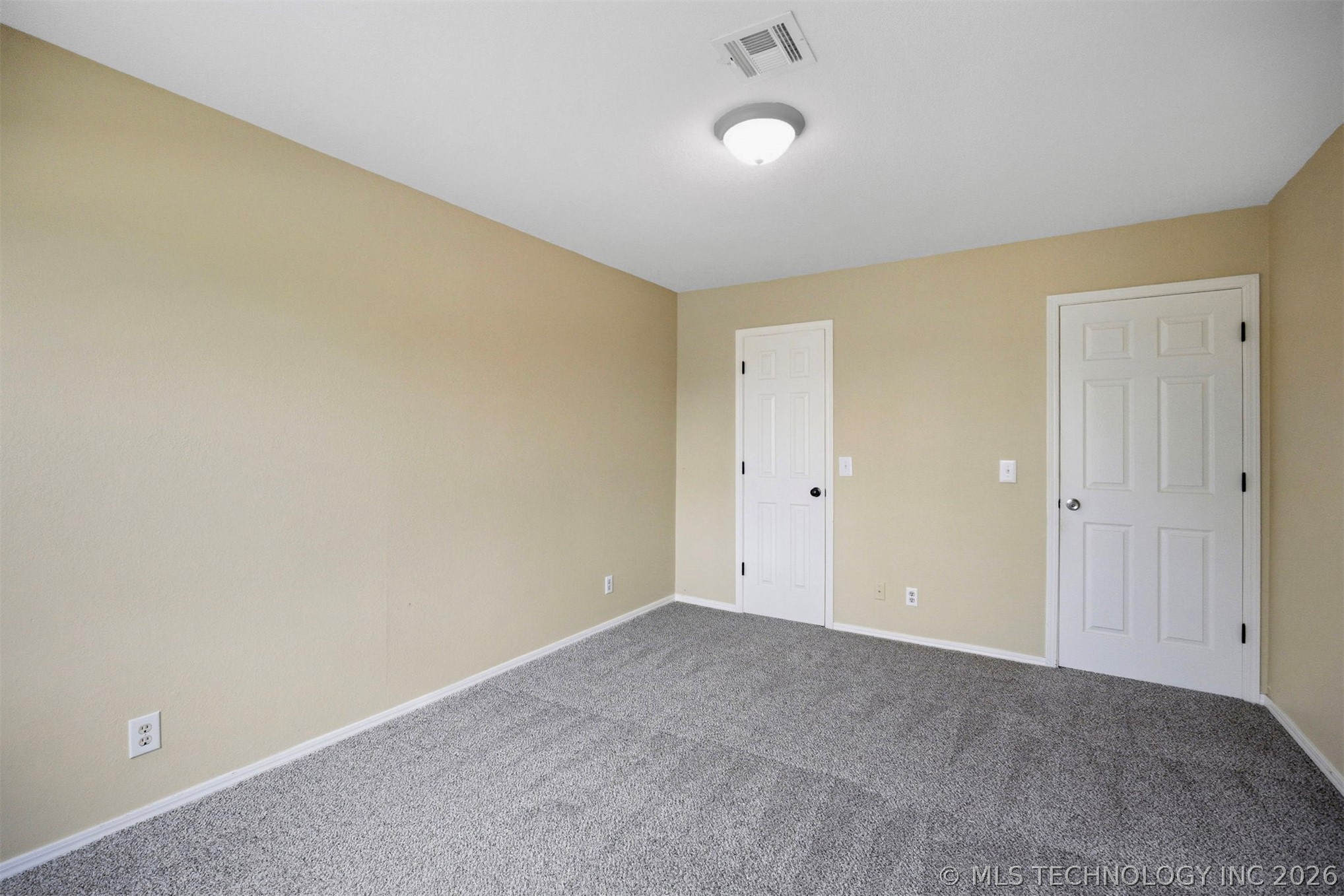 9006 E 60th Place Property Photo 33