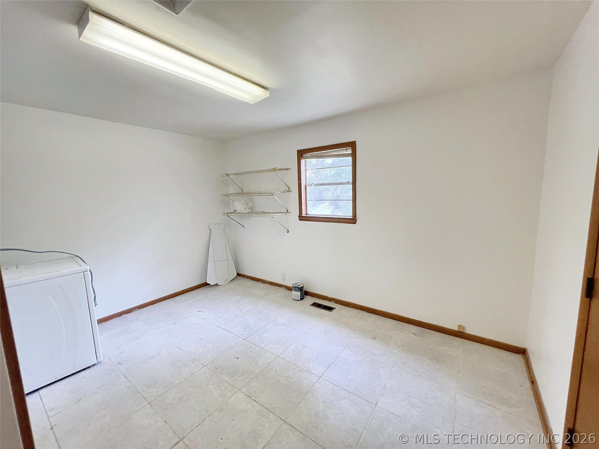 710 Victor Street Property Photo 35
