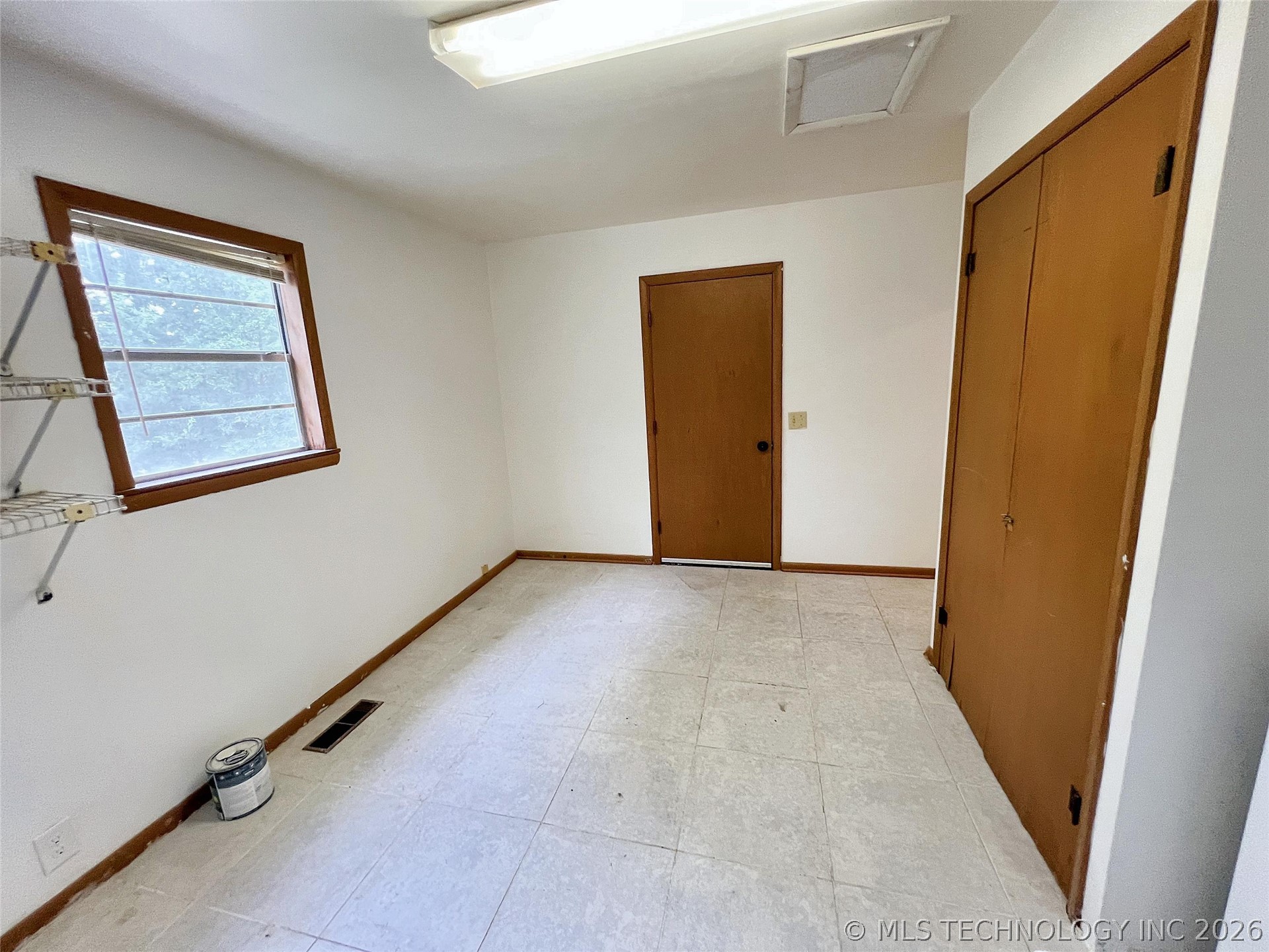 710 Victor Street Property Photo 36