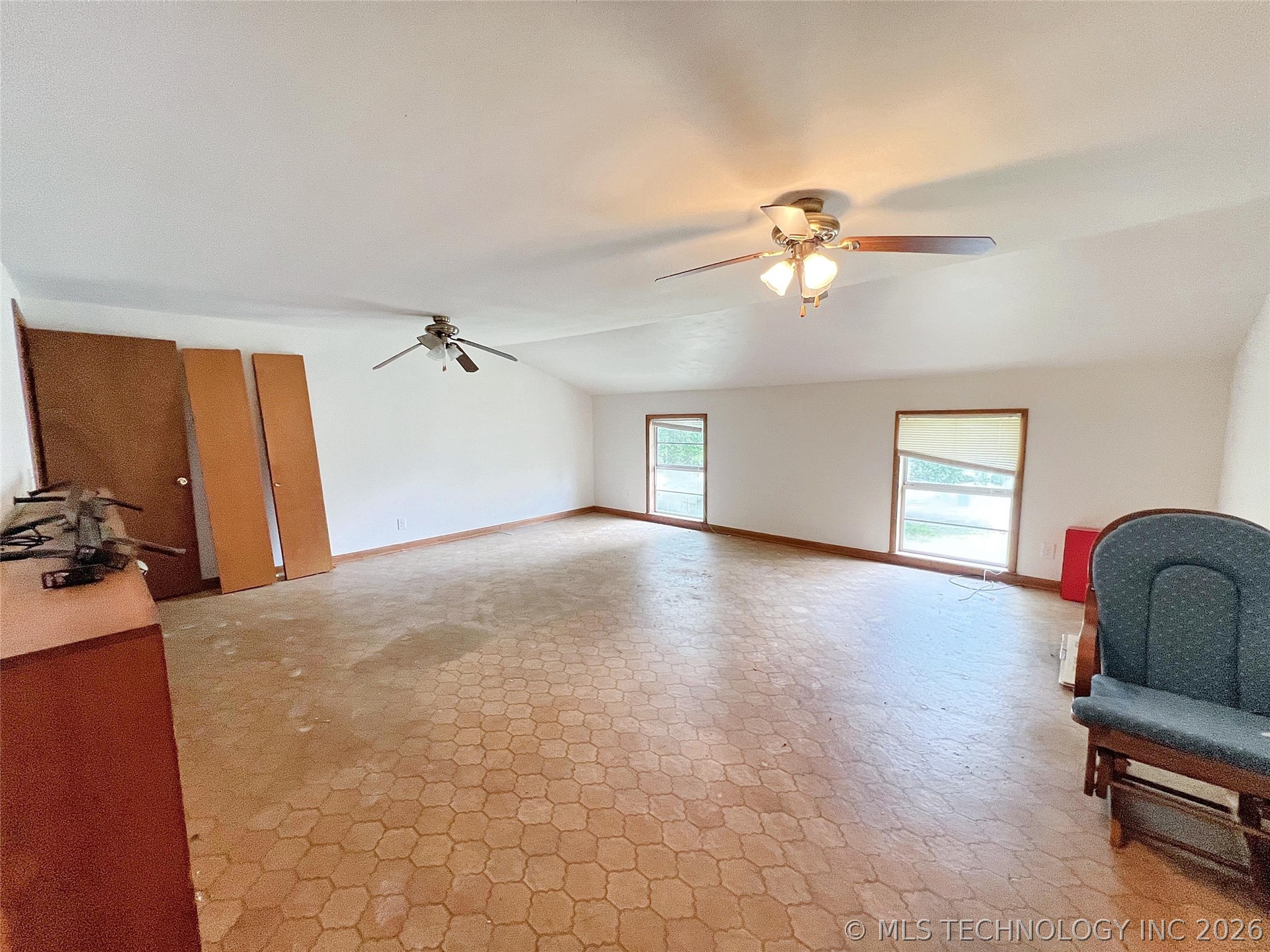 710 Victor Street Property Photo 37