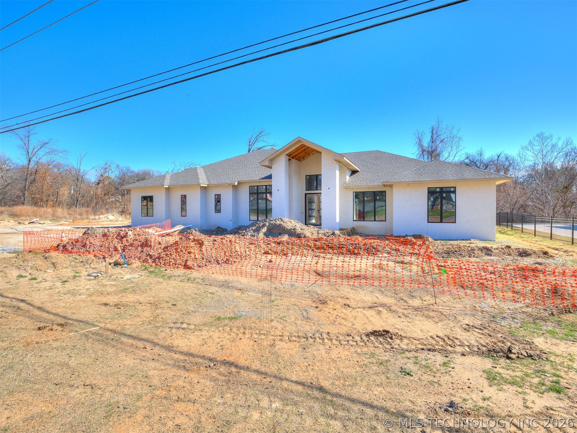 10775 S Sheridan Road Property Photo 2