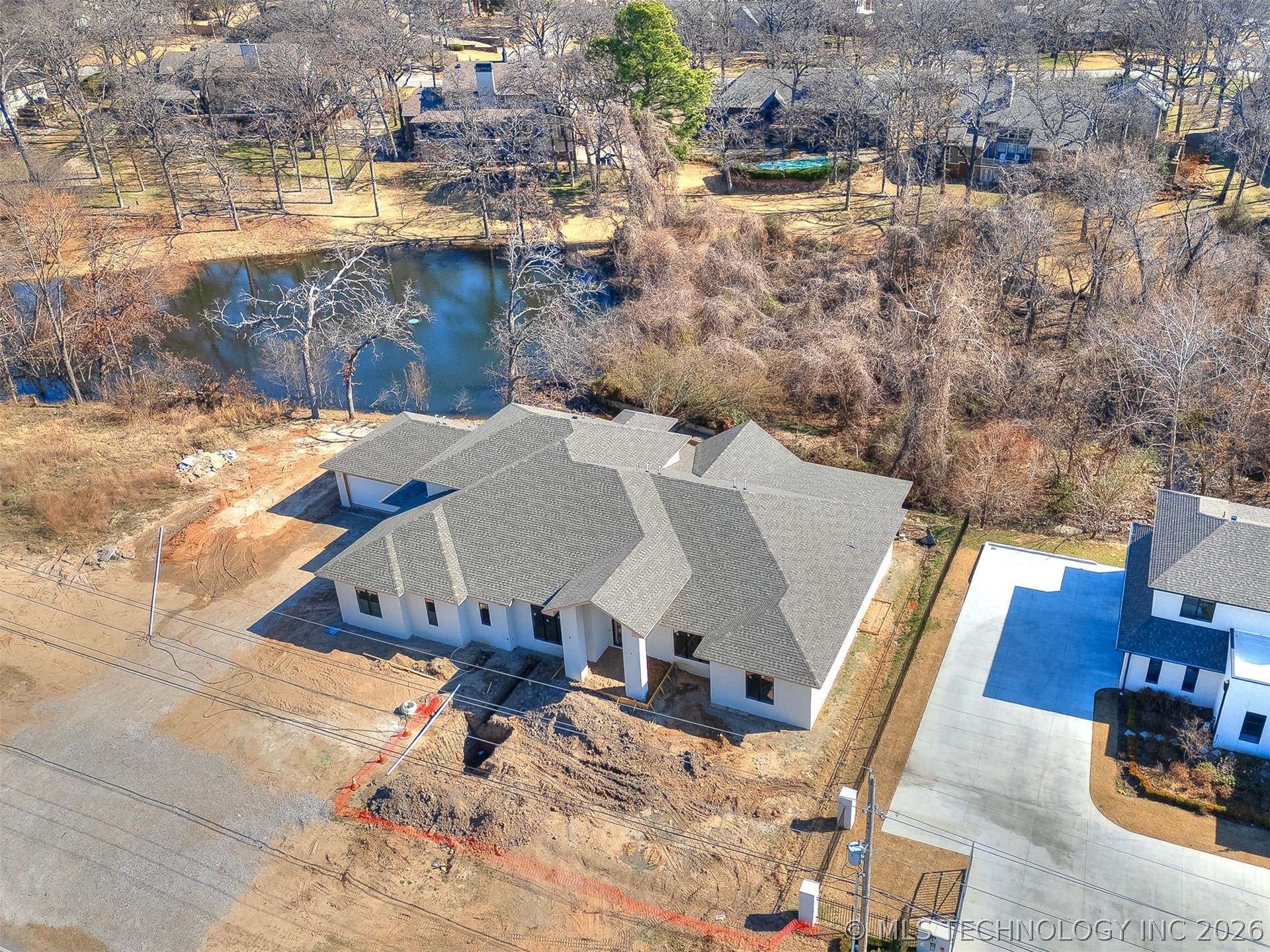 10775 S Sheridan Road Property Photo 6