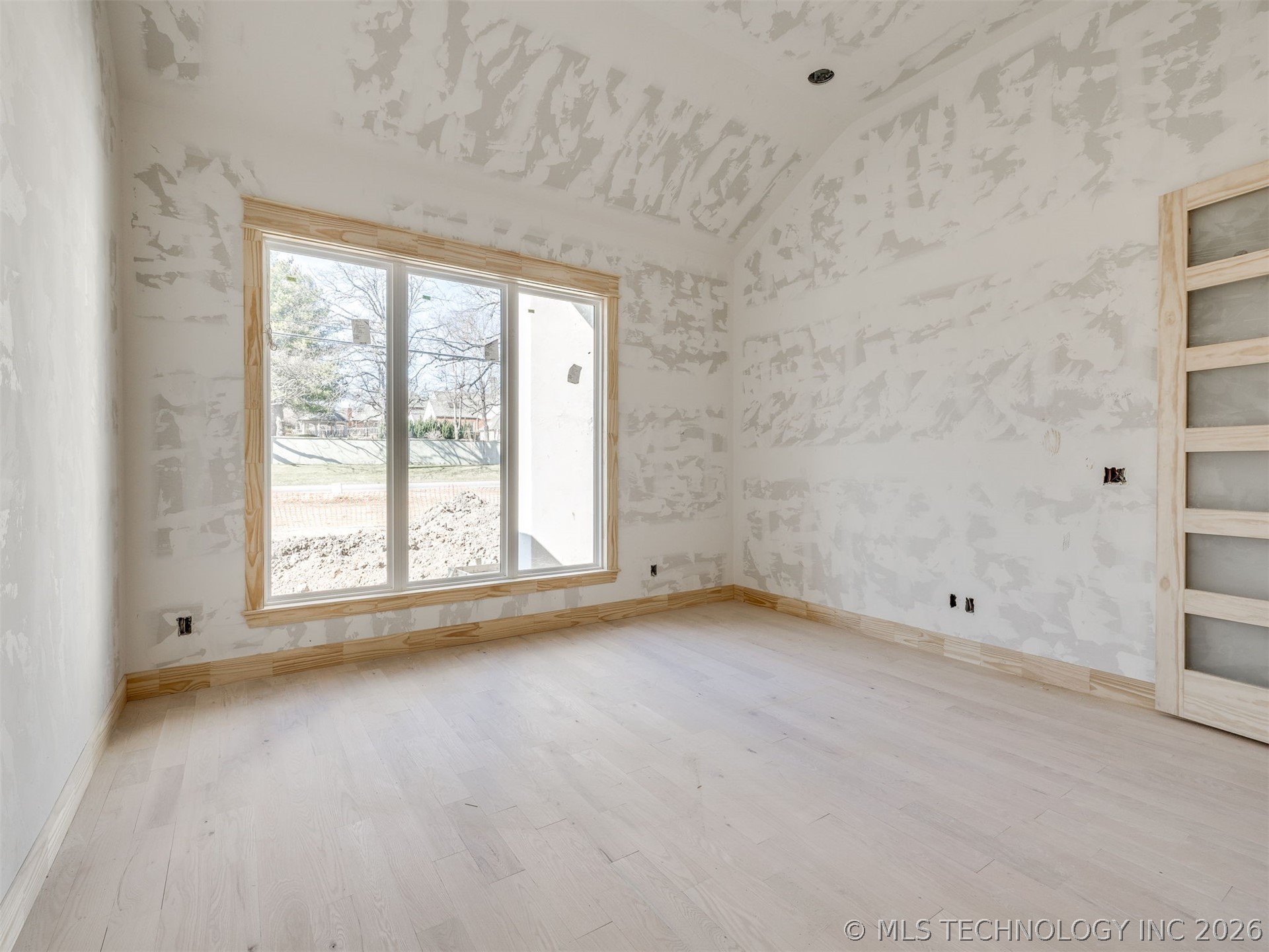 10775 S Sheridan Road Property Photo 14