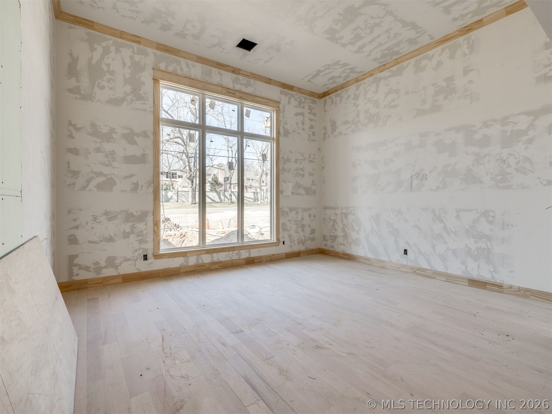 10775 S Sheridan Road Property Photo 17
