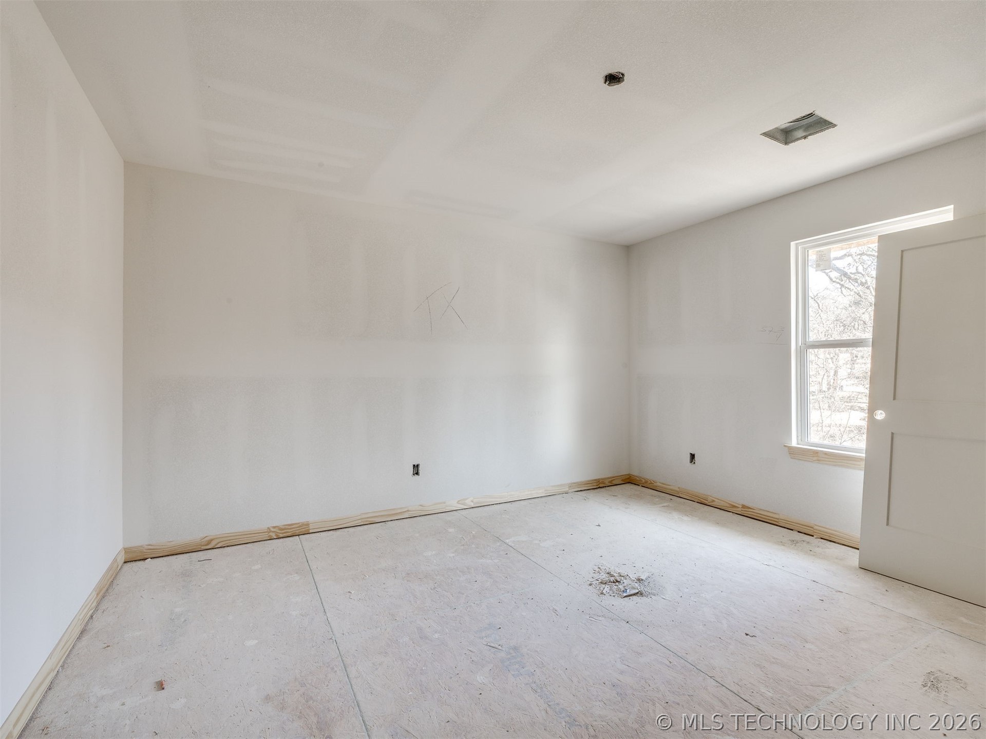 10775 S Sheridan Road Property Photo 71