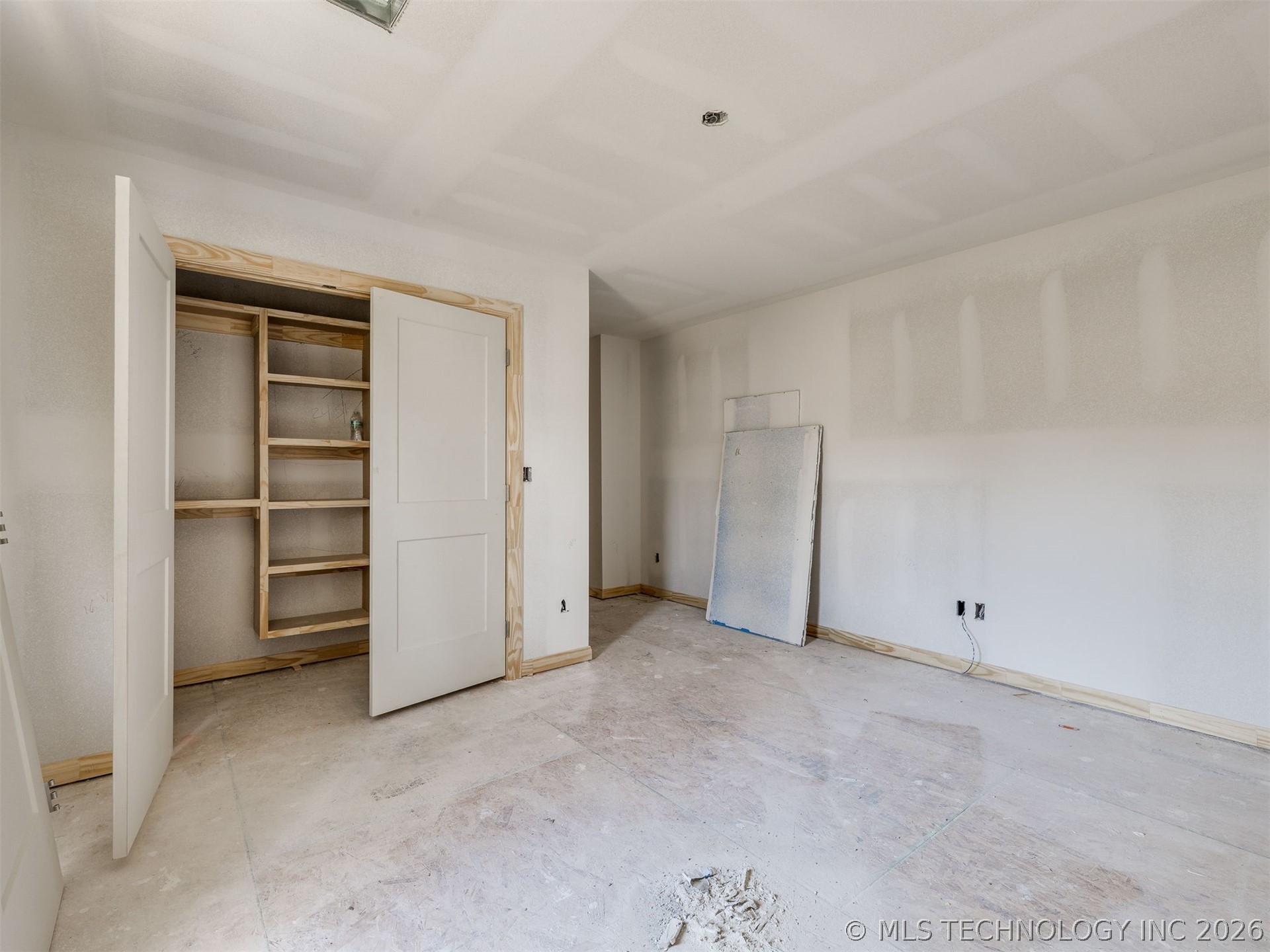 10775 S Sheridan Road Property Photo 72