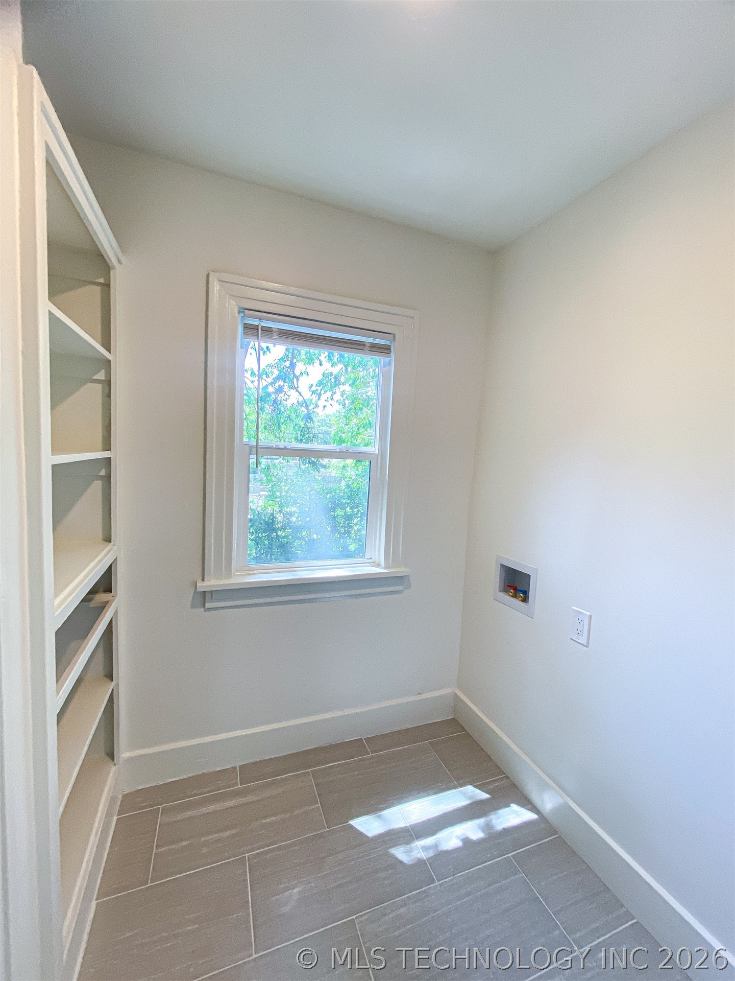 2217 E 12th Place Property Photo 12