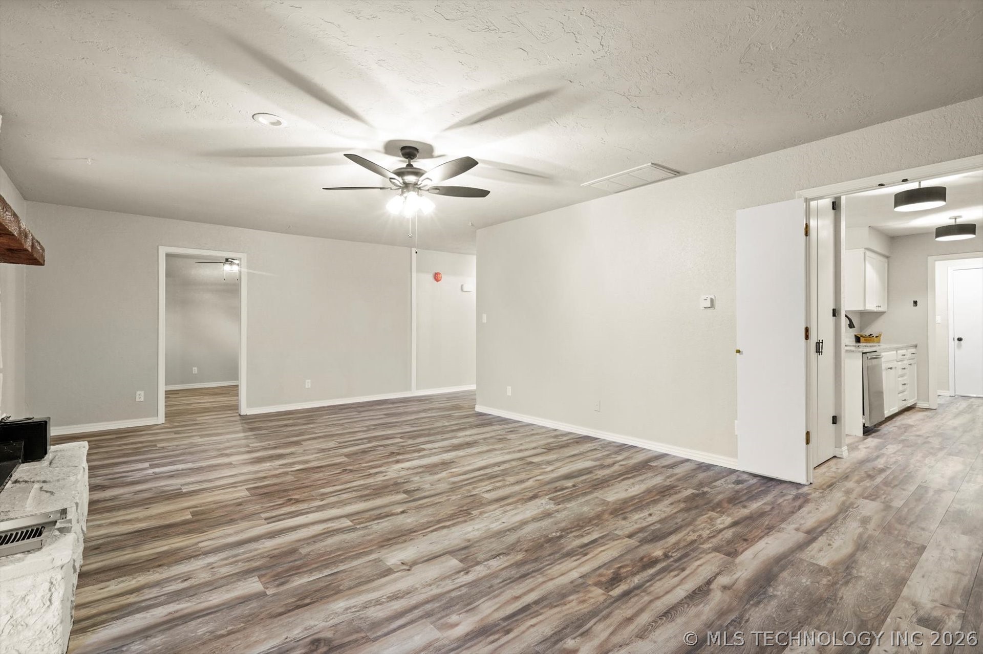 15002 E Winding Creek Drive Property Photo 7