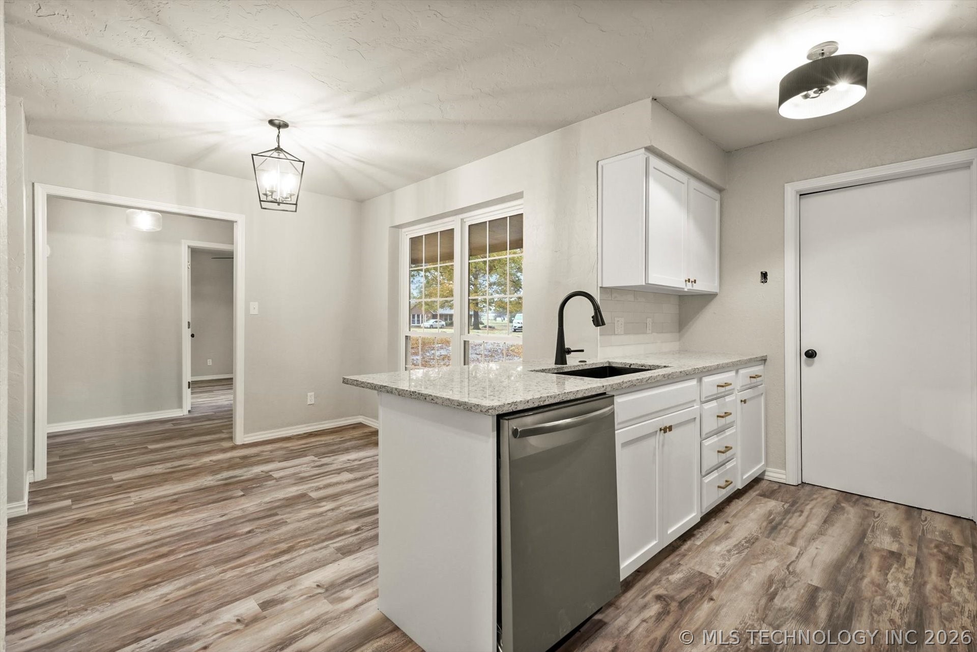 15002 E Winding Creek Drive Property Photo 10