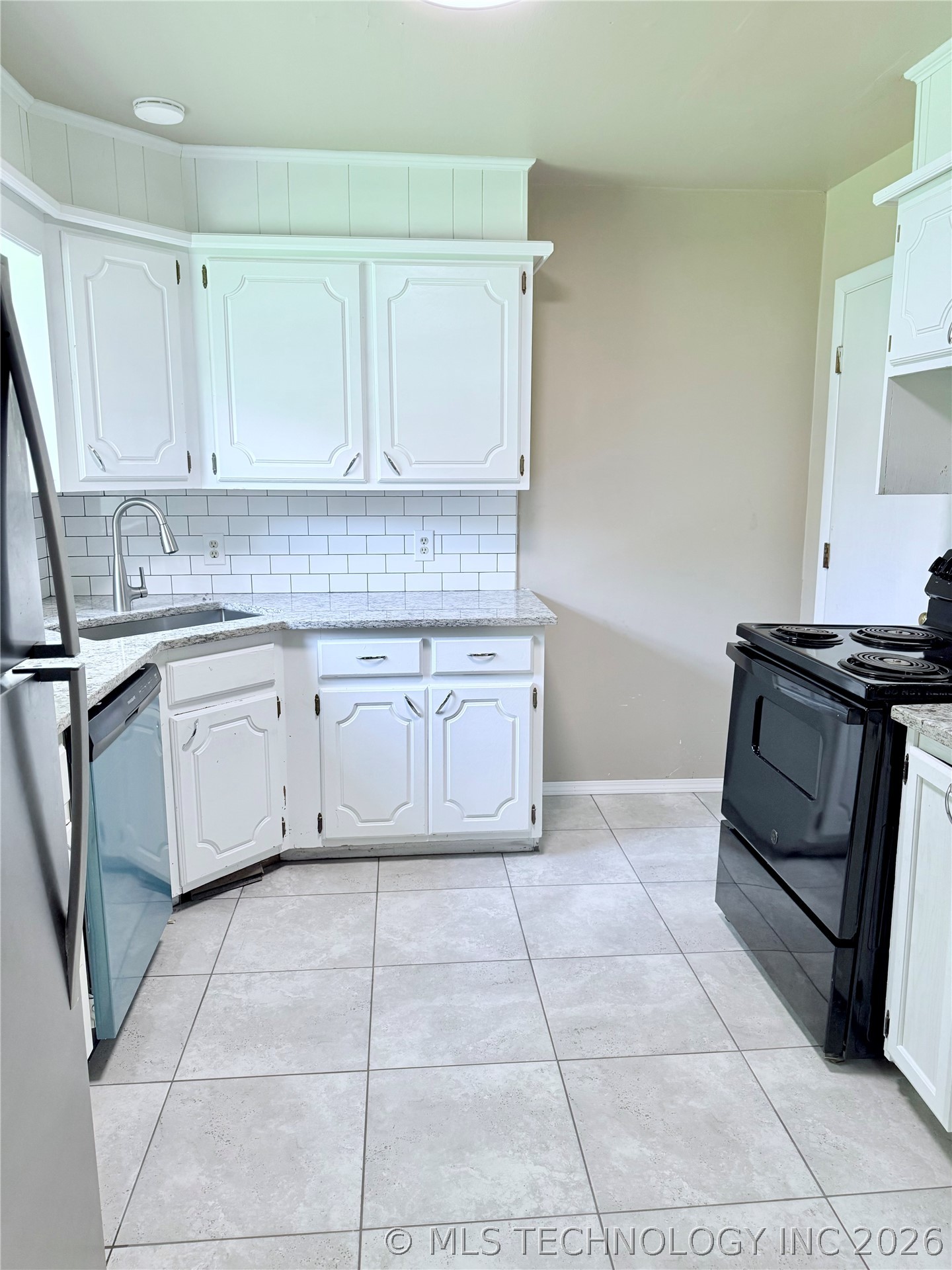 310 S 8th Street Property Photo 4