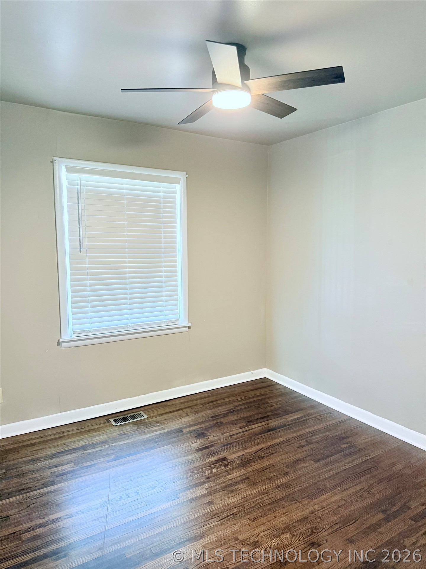 310 S 8th Street Property Photo 11
