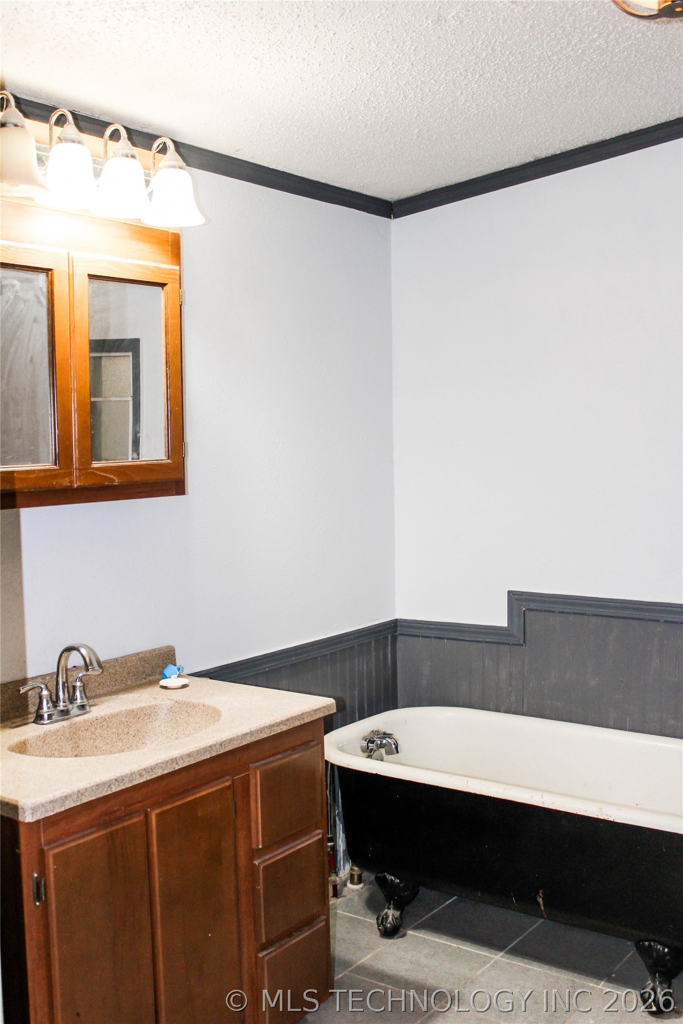 114110 S 4206 Road Property Photo 26