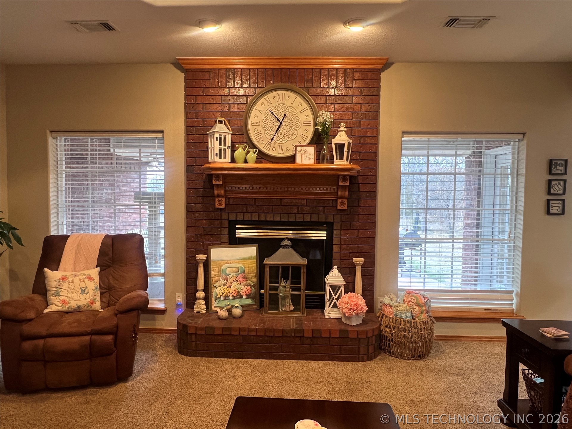 24 Jamestown Circle Property Photo 15