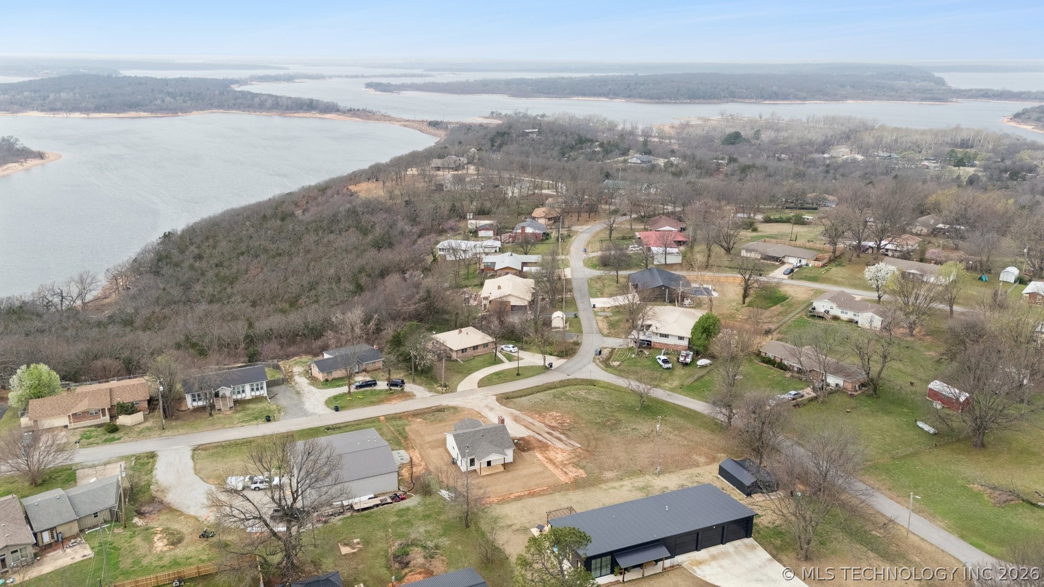 1417 E Scenic Bluff Property Photo 19