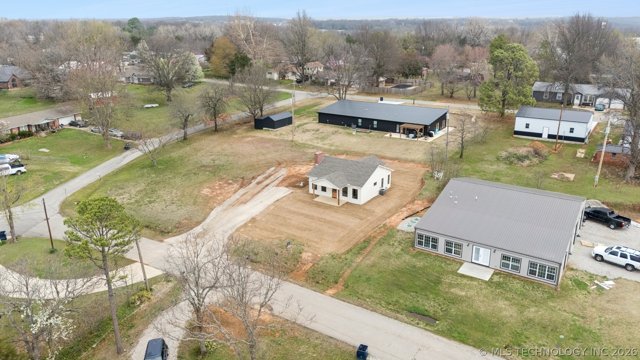 1417 E Scenic Bluff Property Photo 21