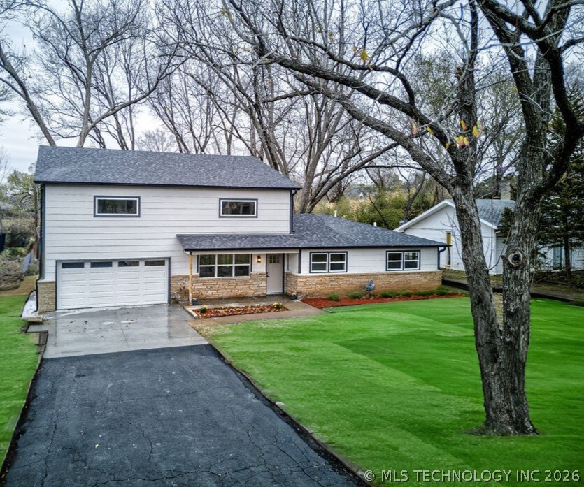 2439 E 67th Street Property Photo 2