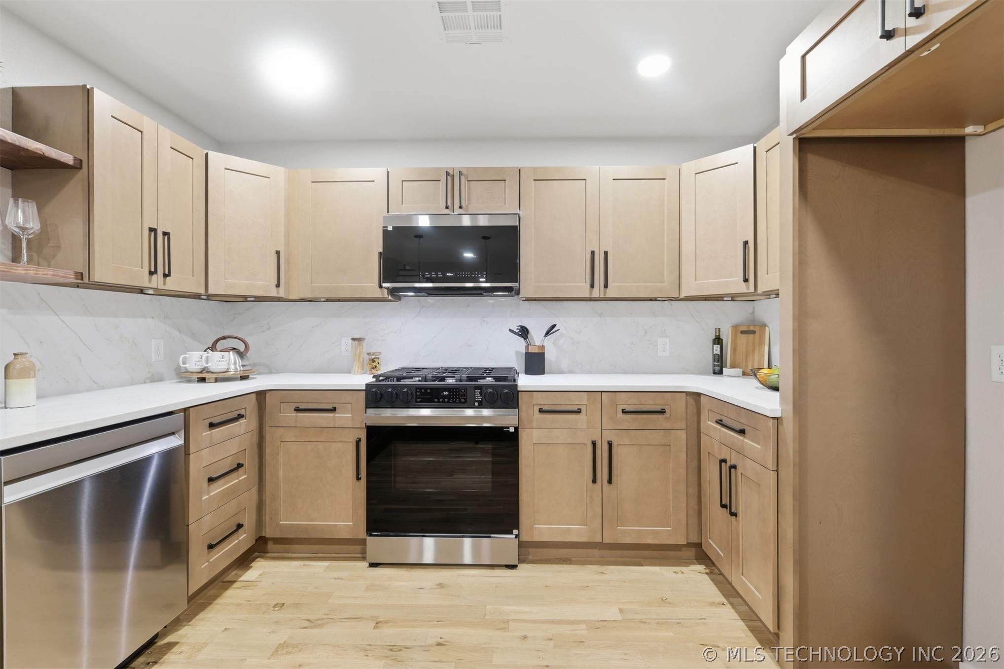 2439 E 67th Street Property Photo 7