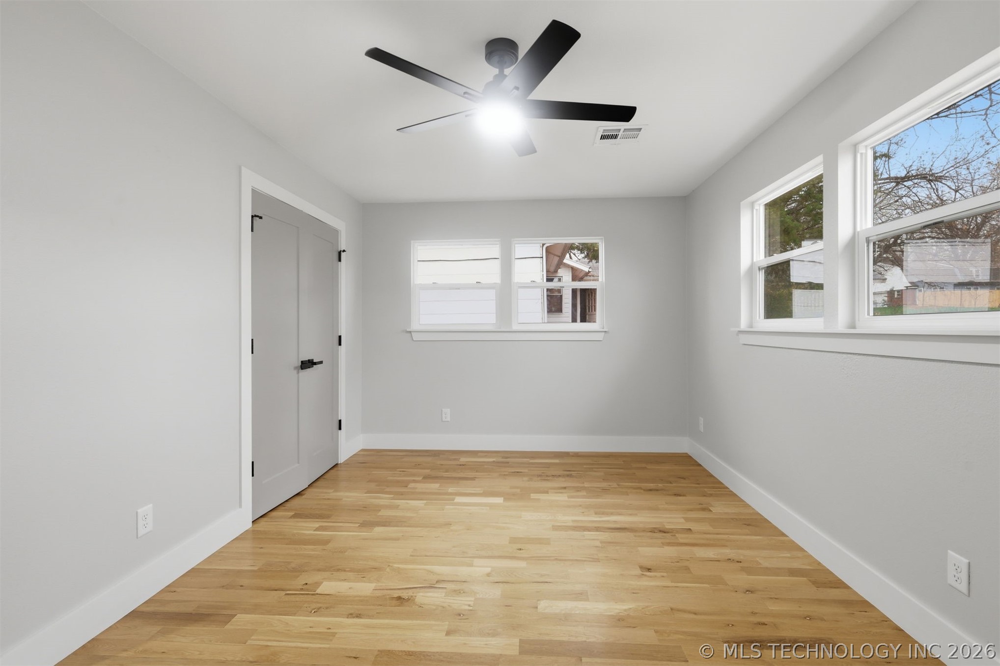 2439 E 67th Street Property Photo 10