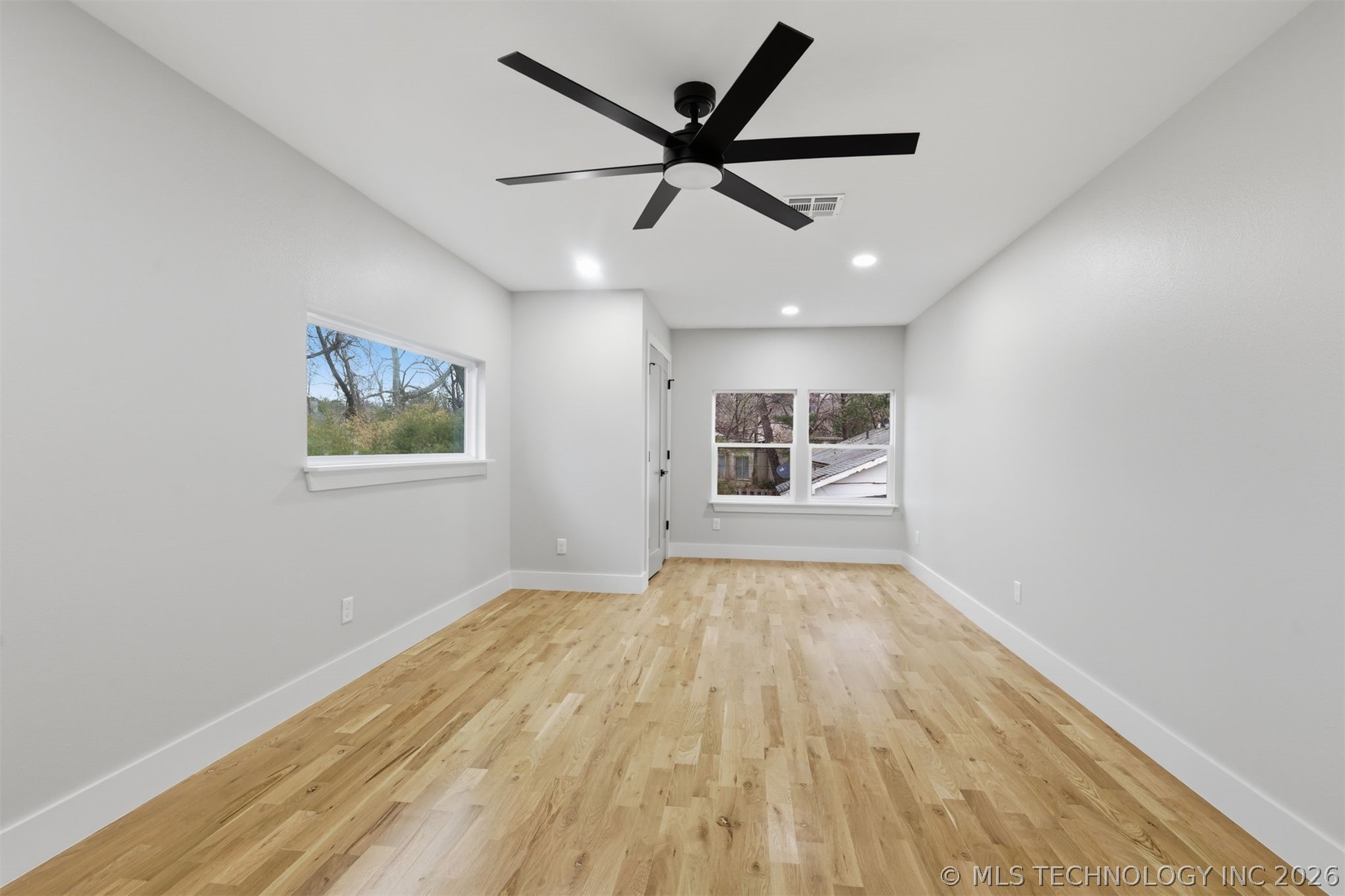 2439 E 67th Street Property Photo 17
