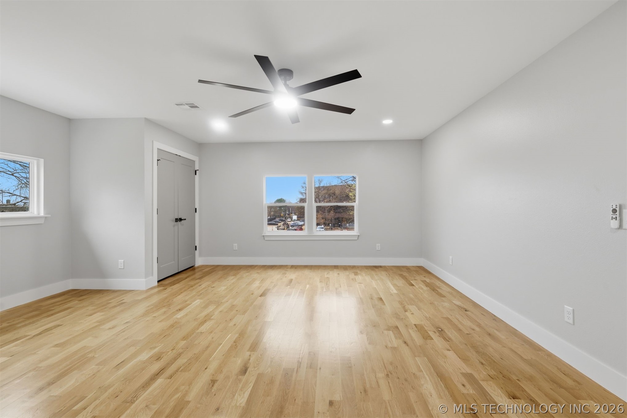 2439 E 67th Street Property Photo 19