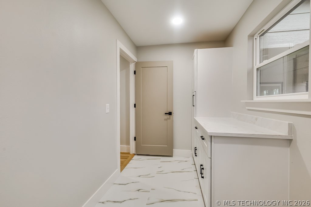 2439 E 67th Street Property Photo 21