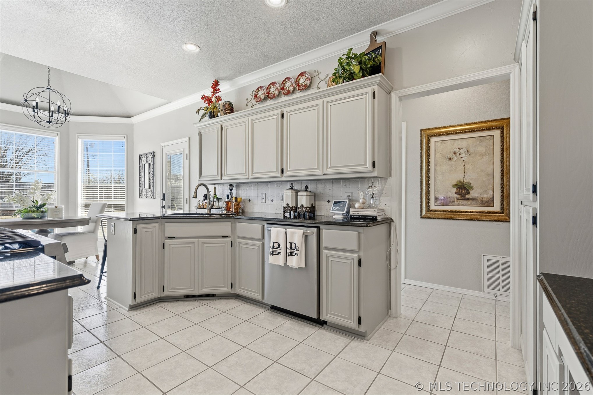1708 Southern Hills Drive Property Photo 13
