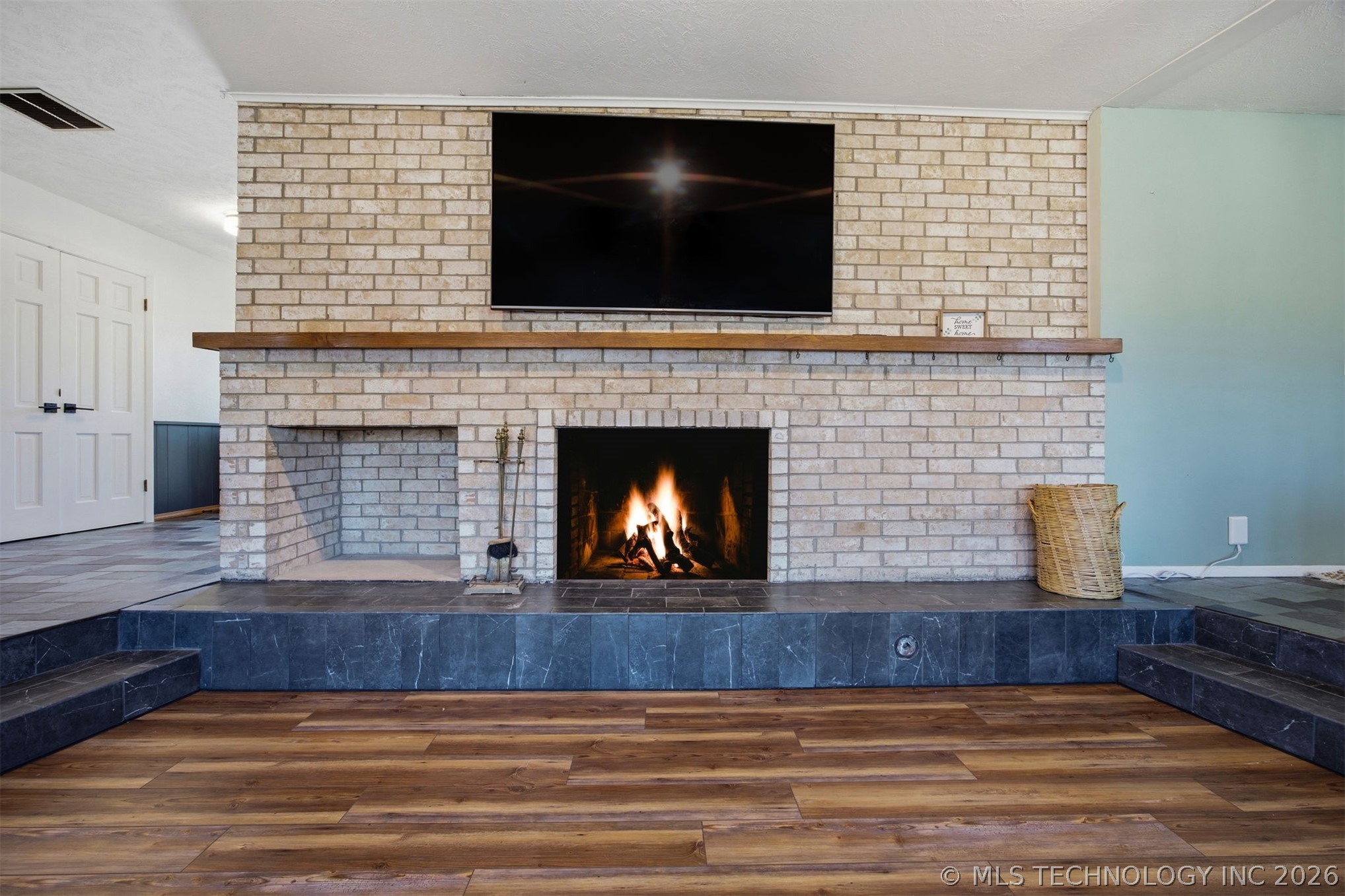 2108 Skyline Place Property Photo 17