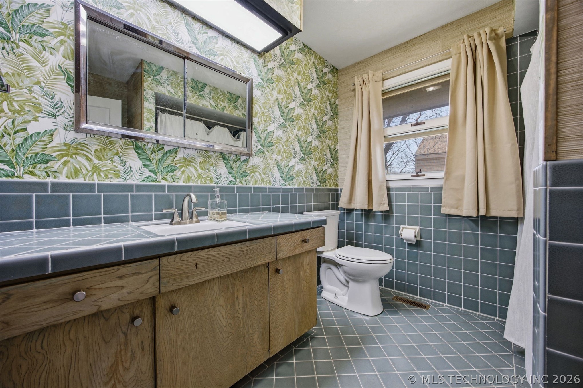 2108 Skyline Place Property Photo 34