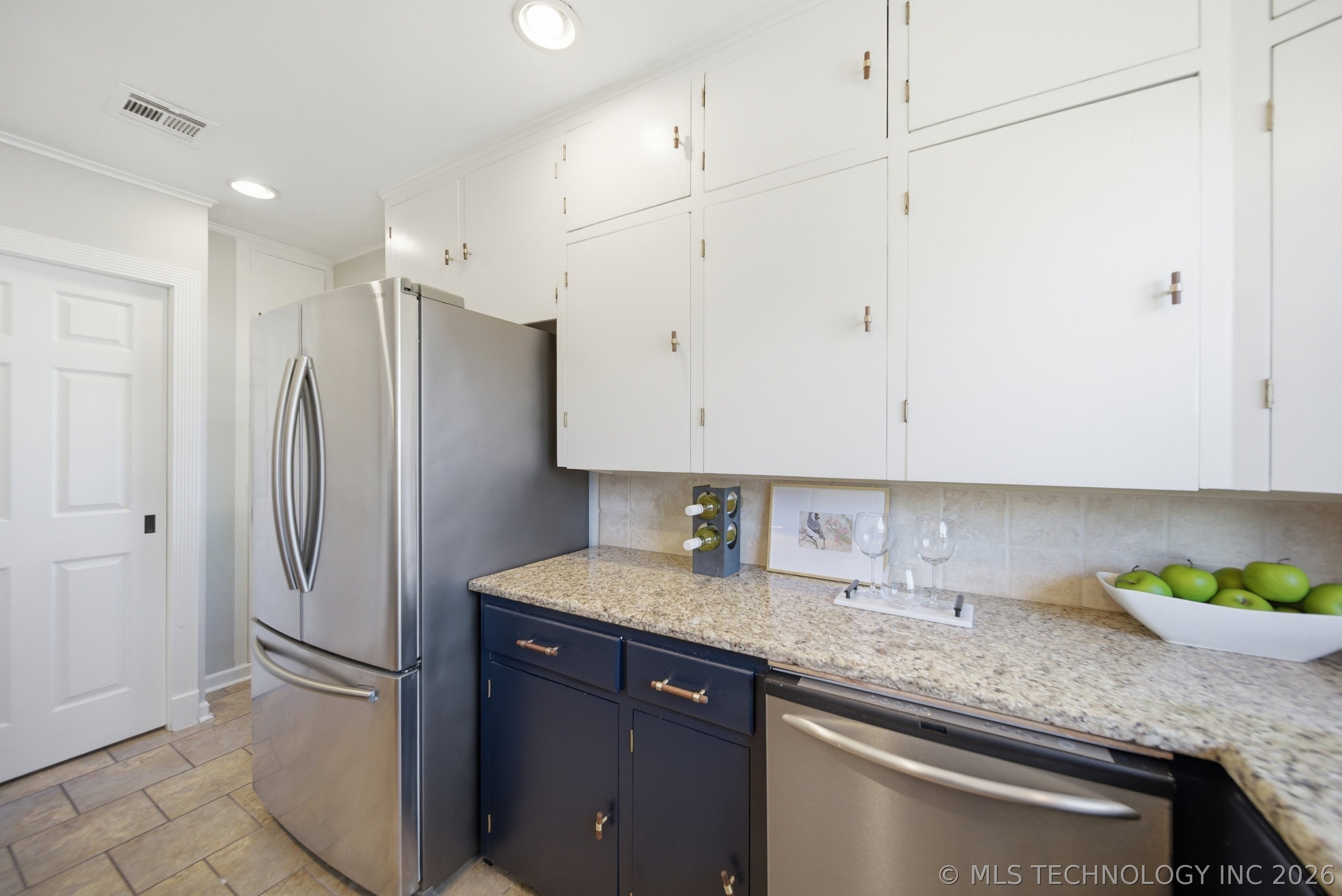 2511 E 17th Street Property Photo 17