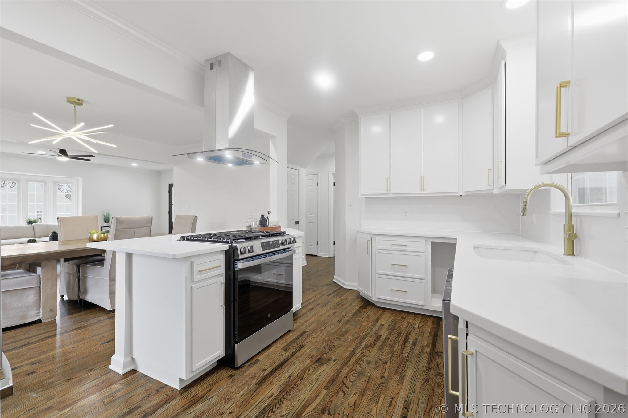 2538 E 17th Place Property Photo 13