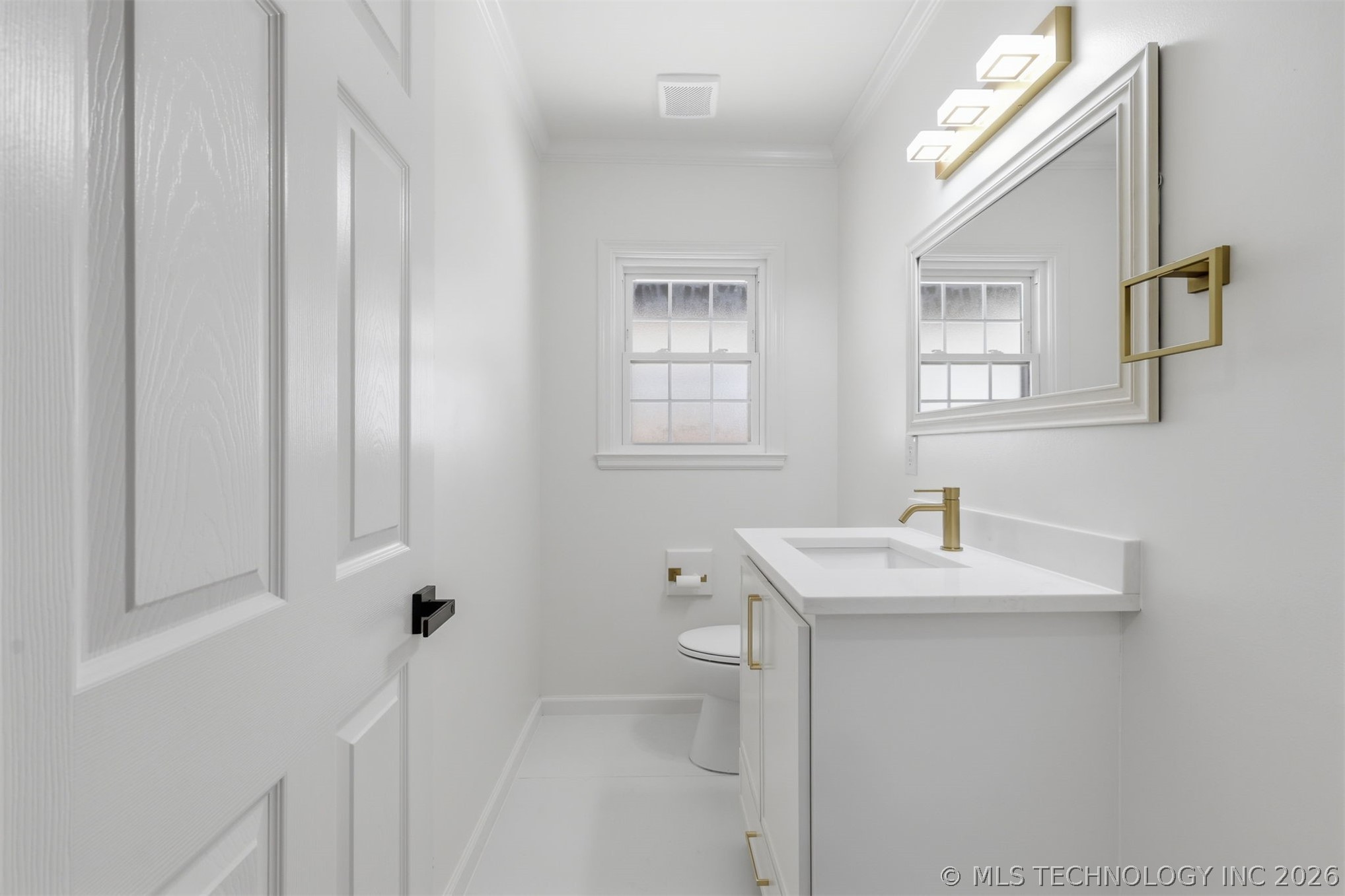 2538 E 17th Place Property Photo 16