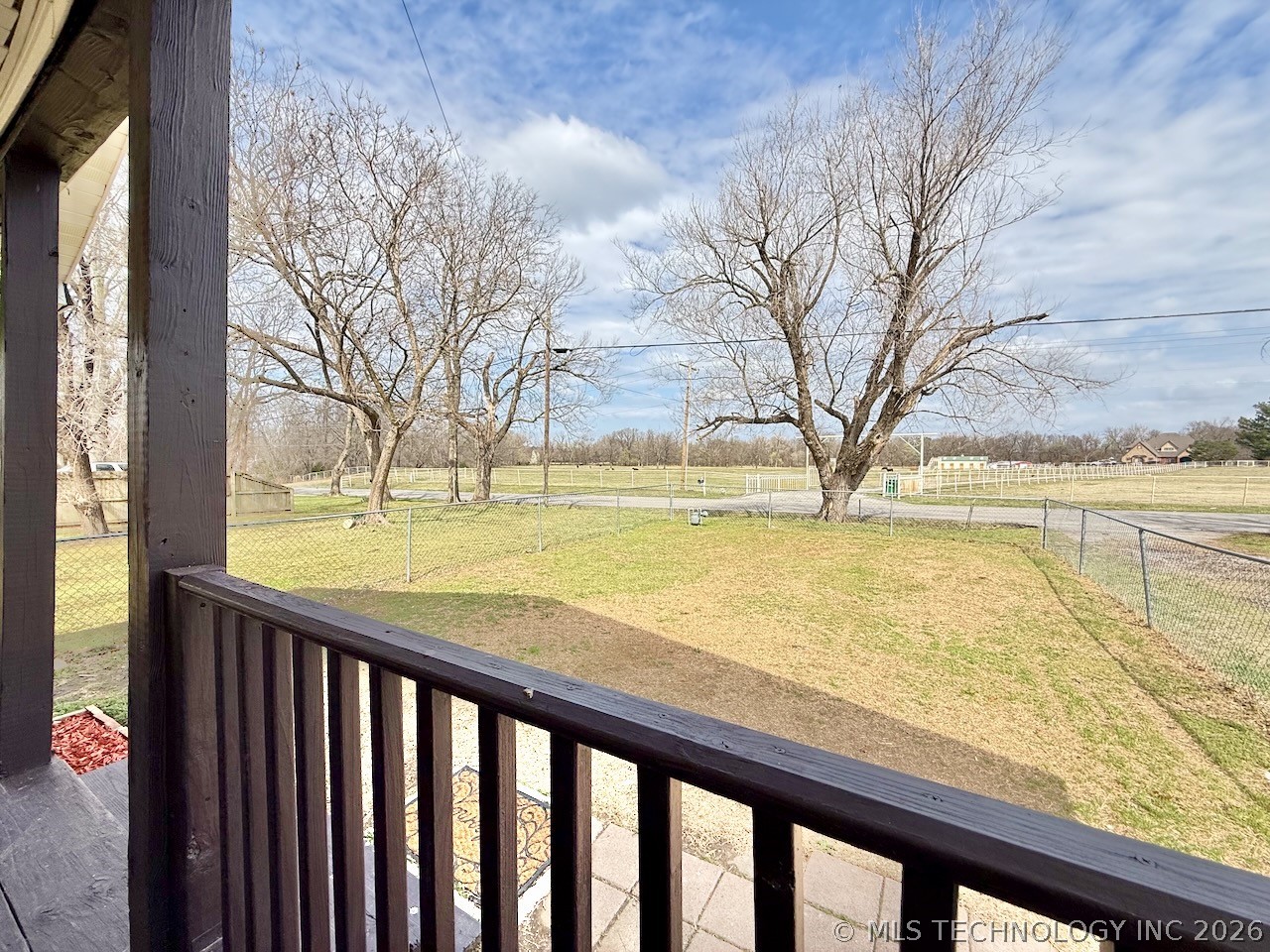 938 W Teel Road Property Photo 8