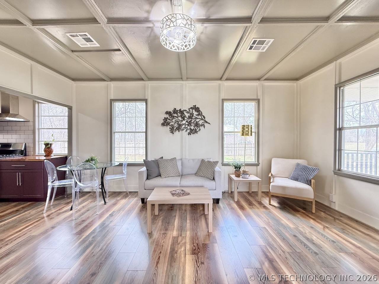 938 W Teel Road Property Photo 12