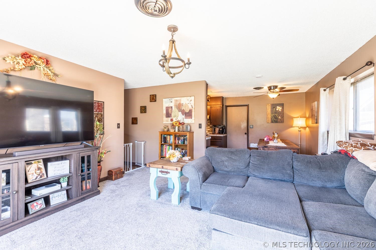 1524 Pineywood Property Photo 8