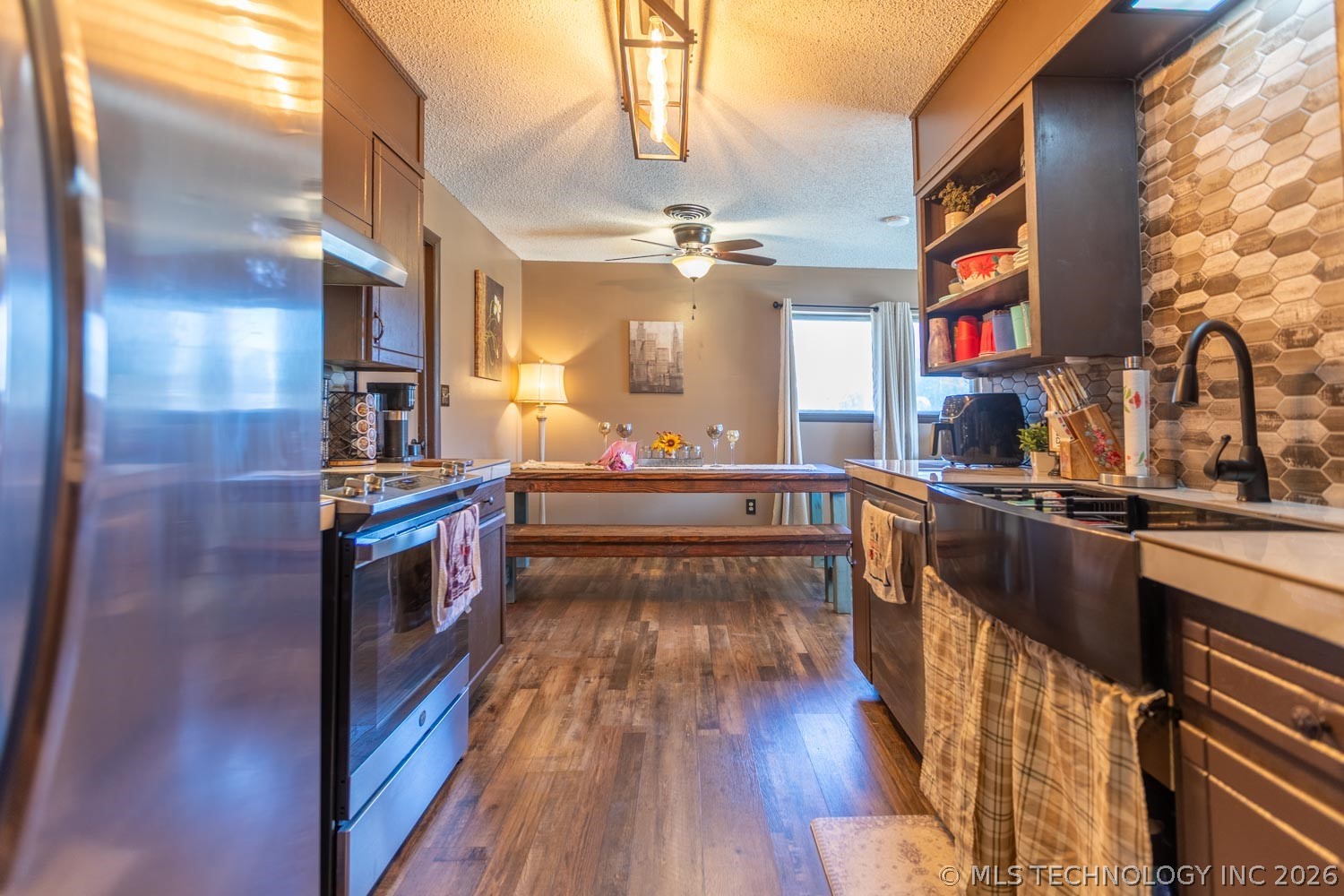 1524 Pineywood Property Photo 11