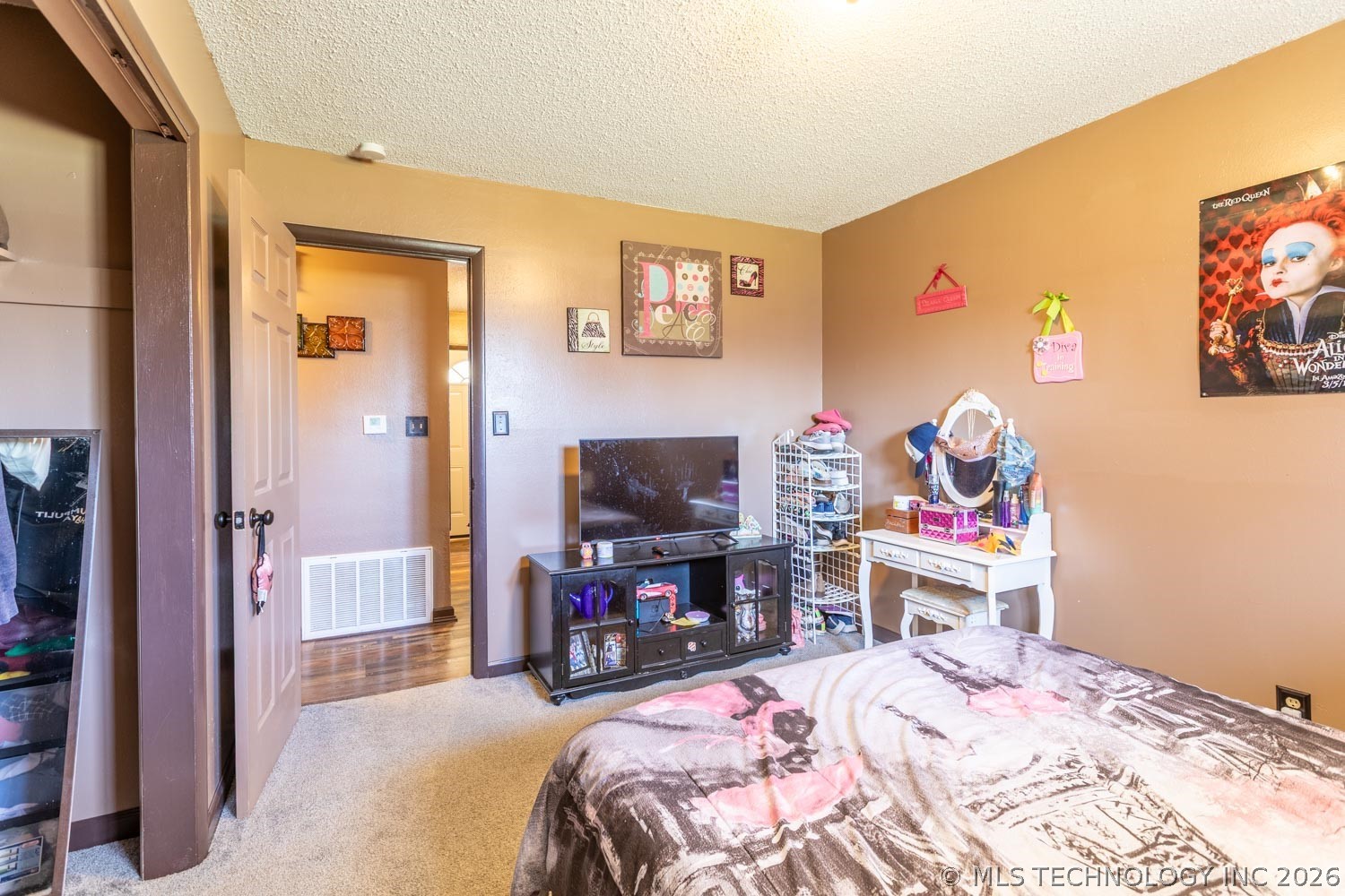 1524 Pineywood Property Photo 25
