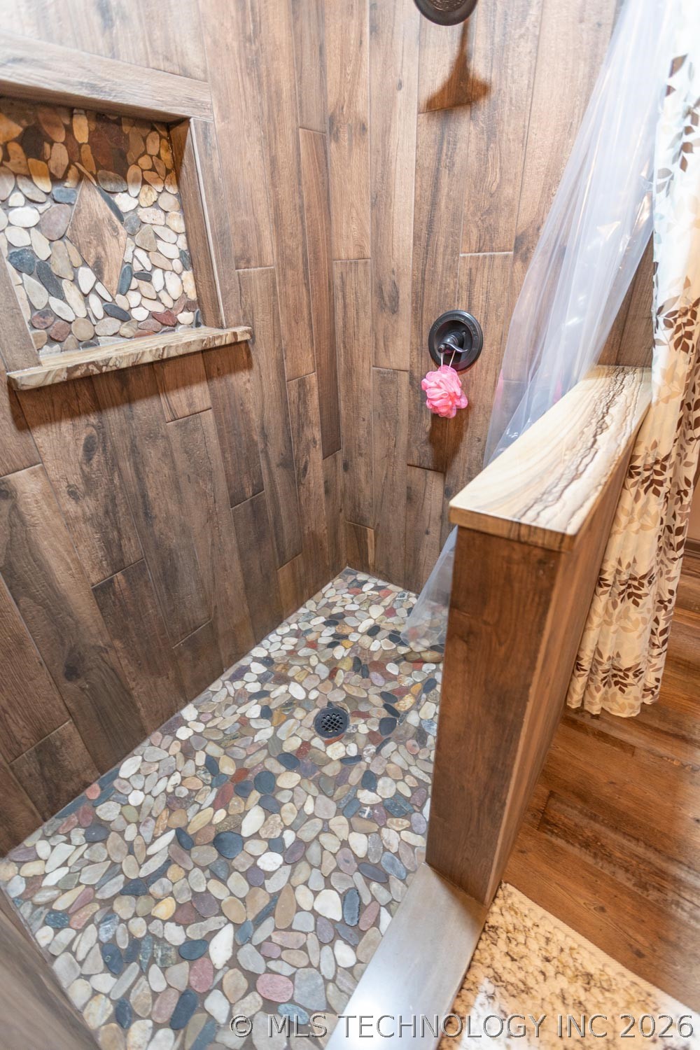 1524 Pineywood Property Photo 38