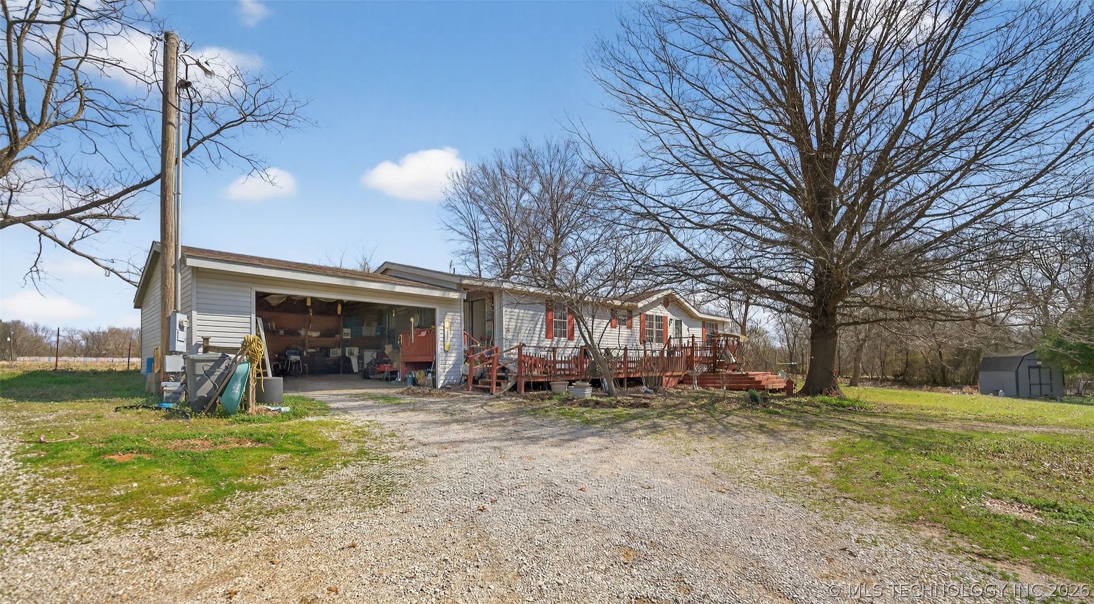 1000 S Maple Street Property Photo 1