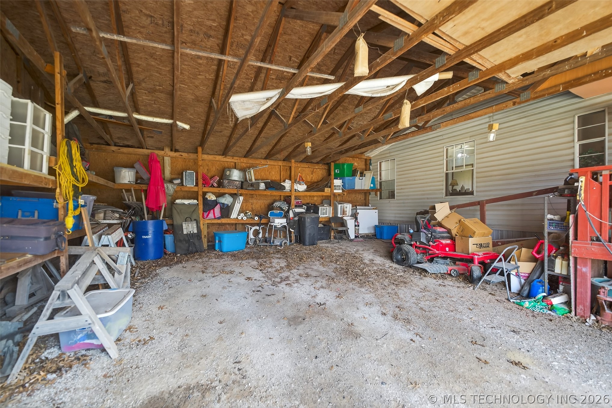 1000 S Maple Street Property Photo 19