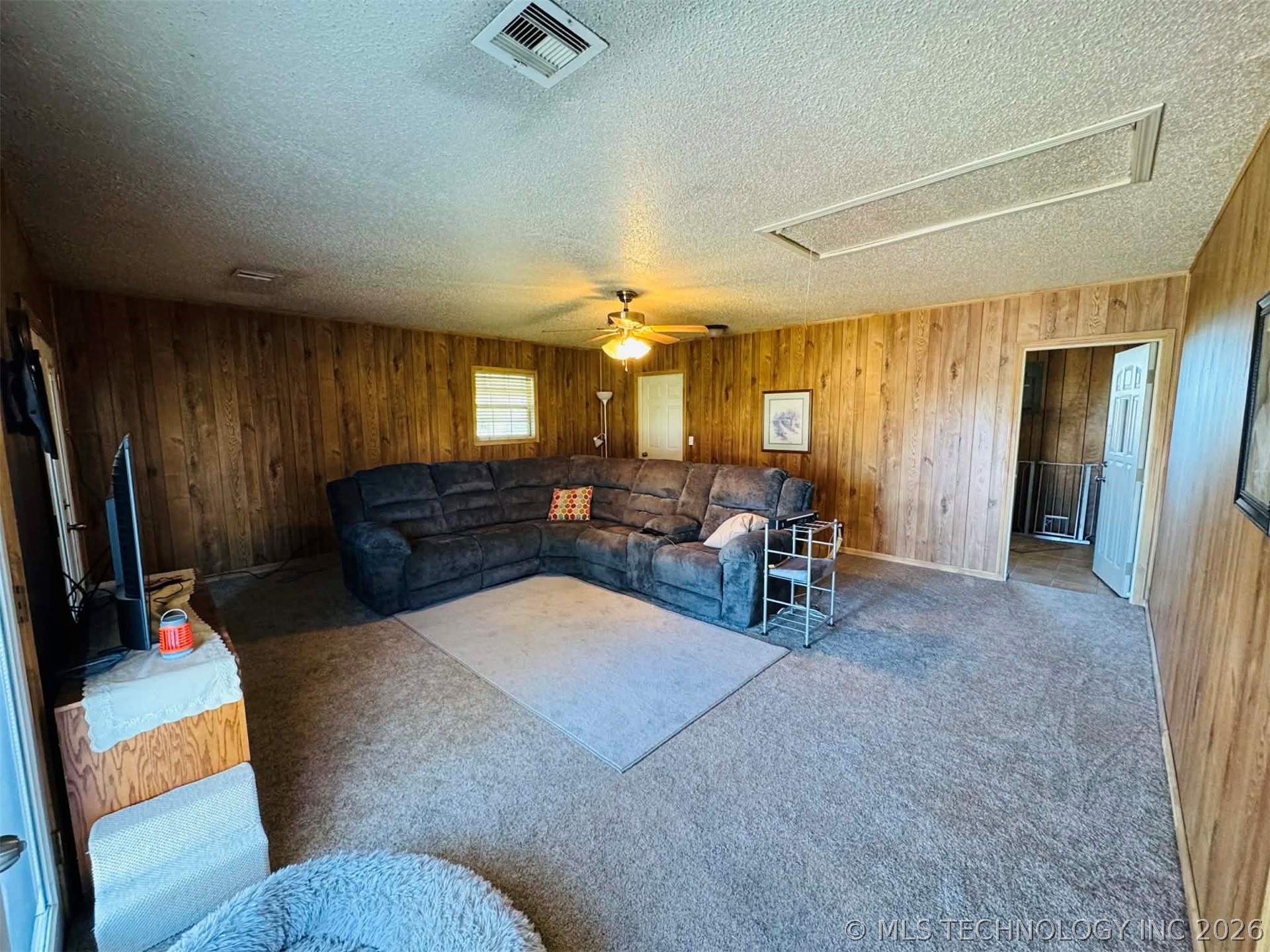 27 Birch Property Photo 6