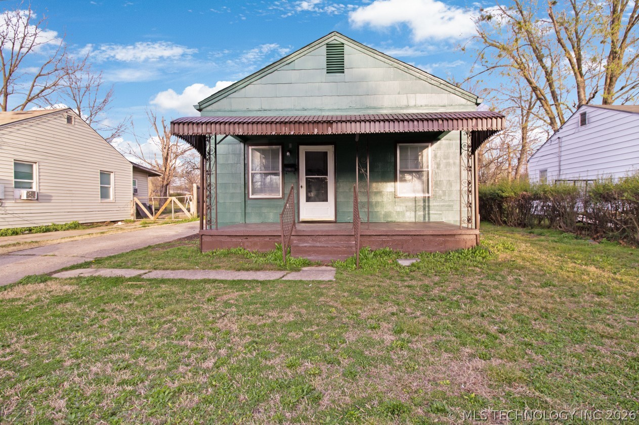 1714 S Armstrong Avenue Property Photo 1