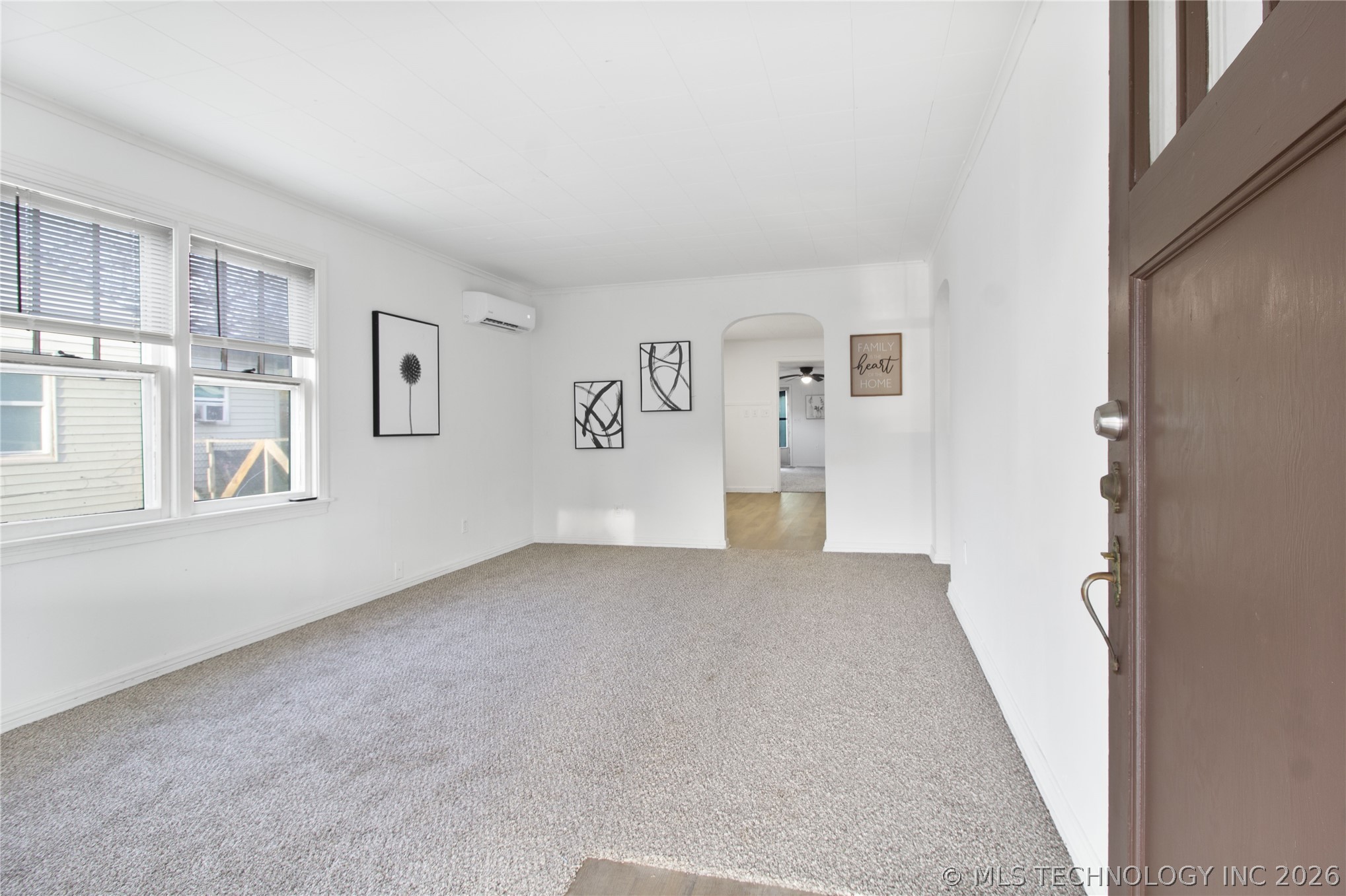 1714 S Armstrong Avenue Property Photo 3