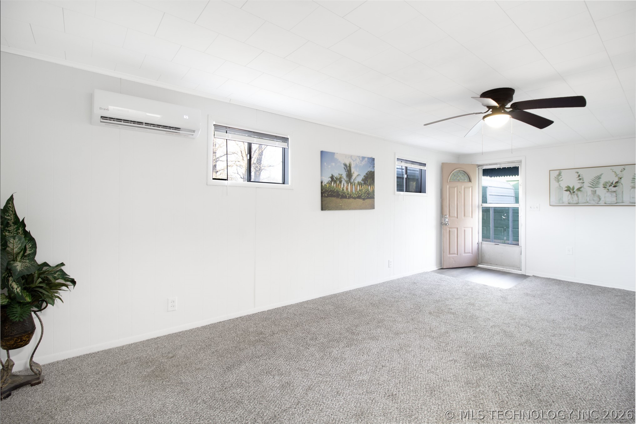 1714 S Armstrong Avenue Property Photo 7