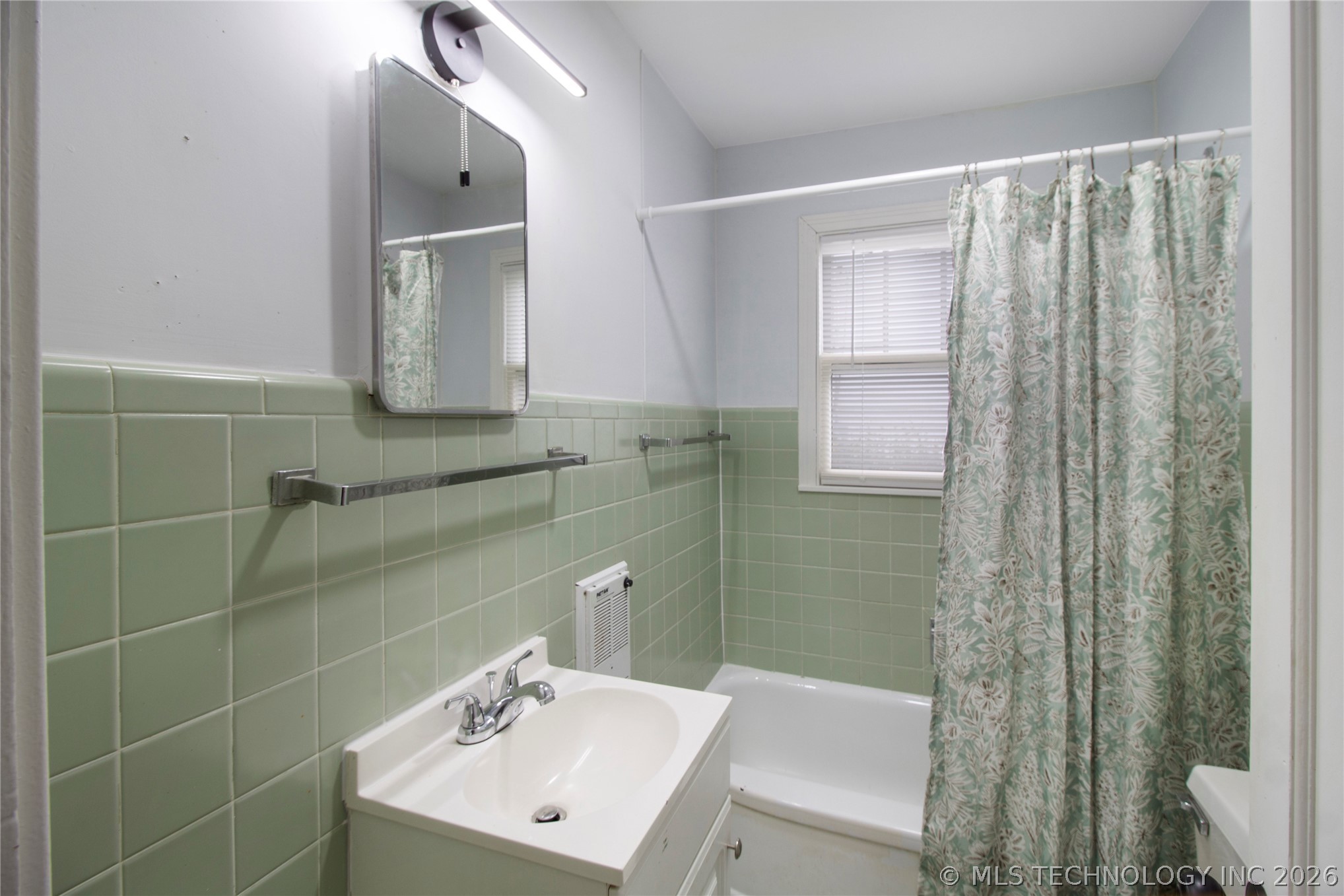 1714 S Armstrong Avenue Property Photo 13