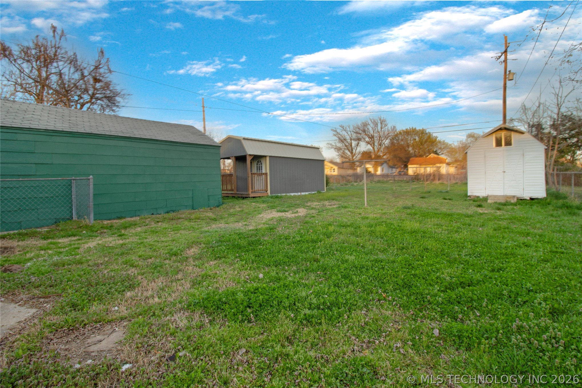 1714 S Armstrong Avenue Property Photo 17