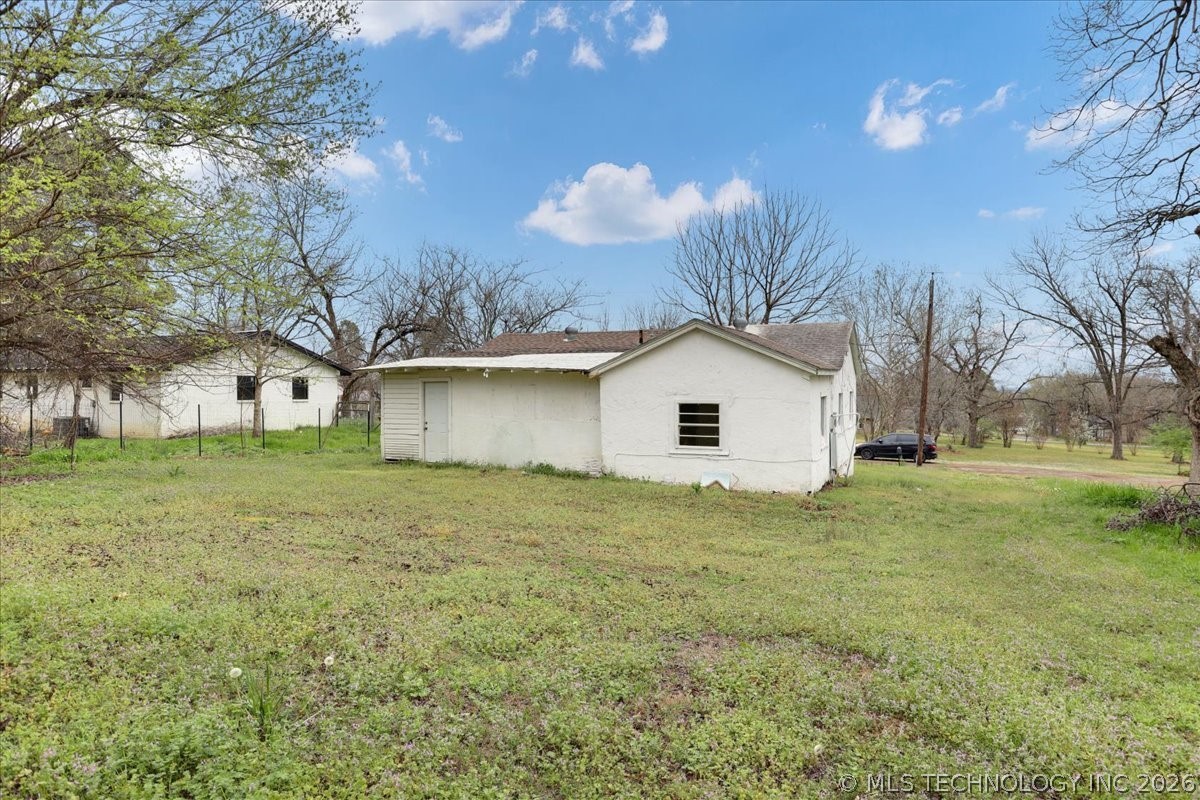 815 N J Street Property Photo 18