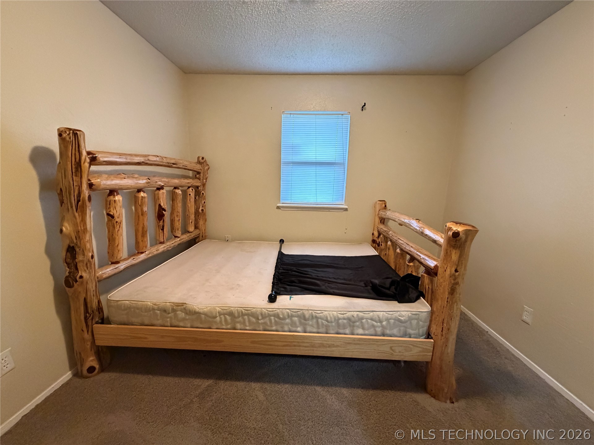 703 W Cedar Property Photo 14