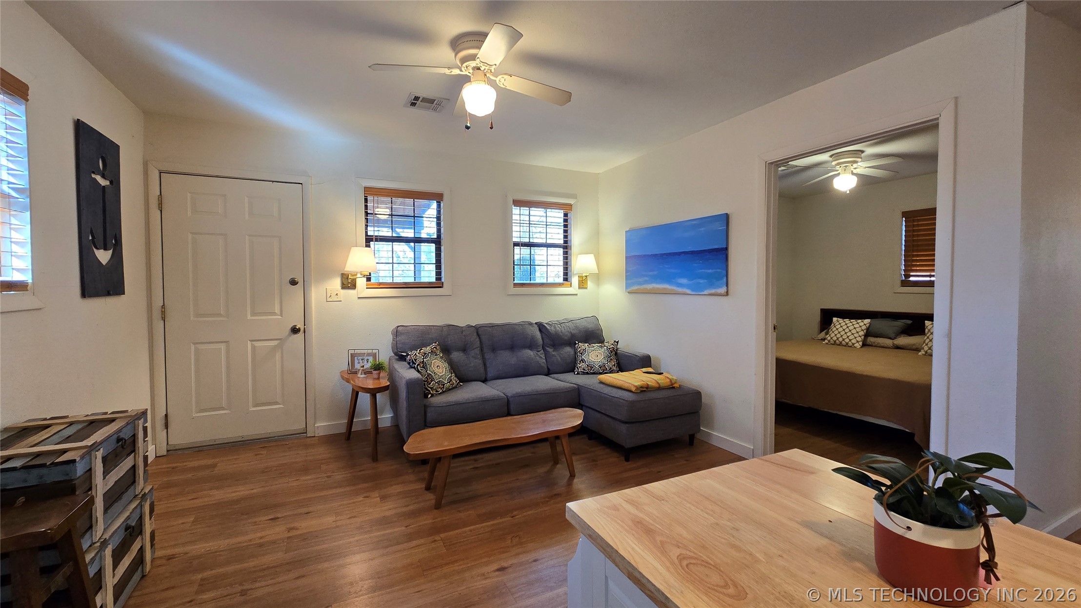 240 W French Street Property Photo 7