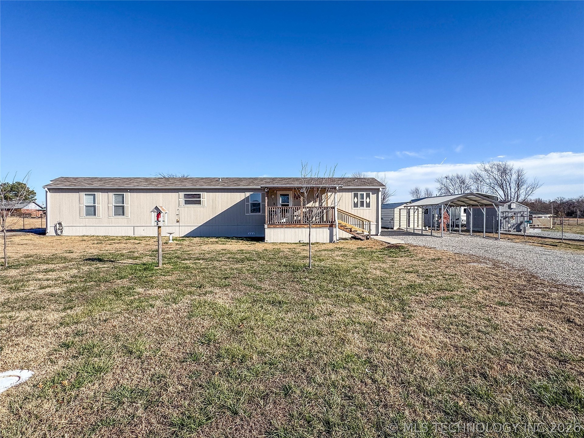 114165 S 4201 Property Photo 1