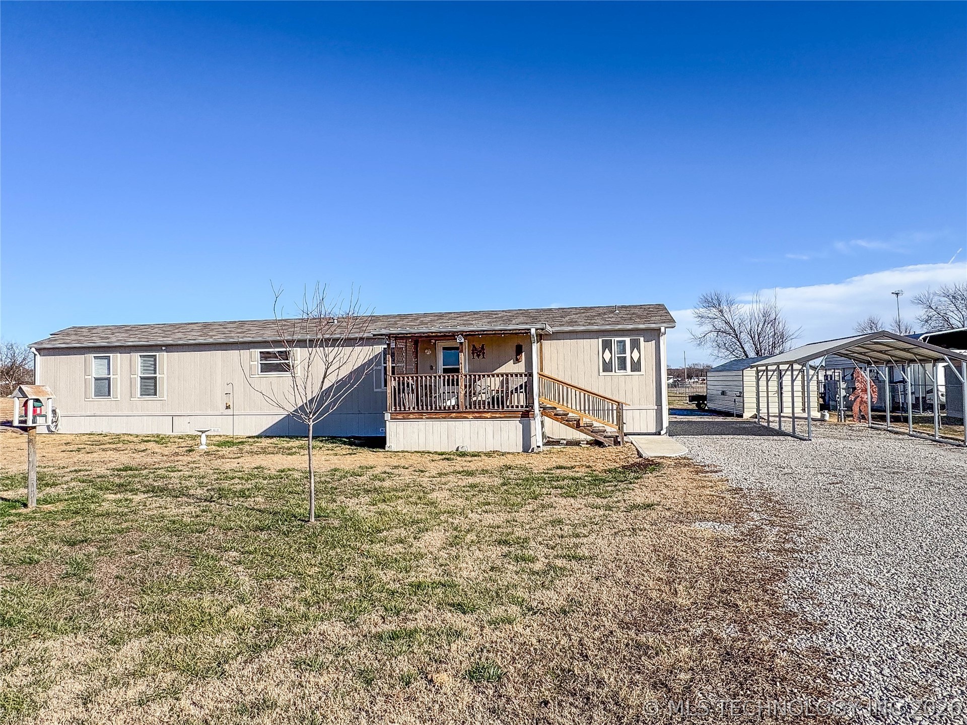 114165 S 4201 Property Photo 2